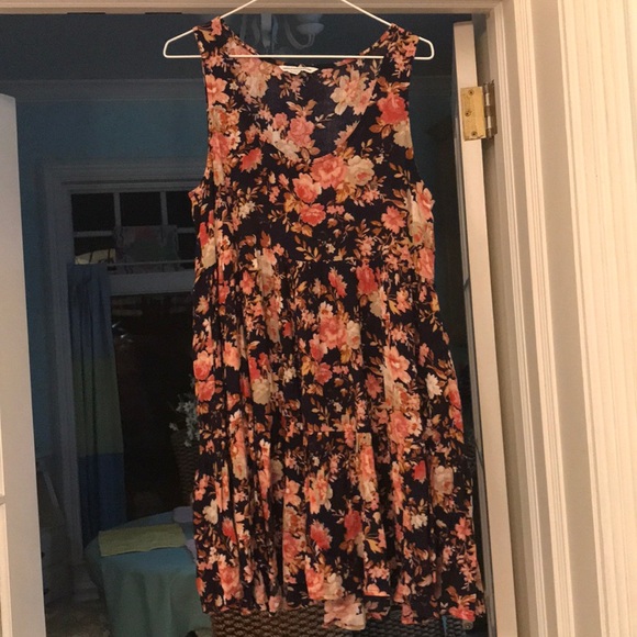 American Eagle Outfitters Dresses & Skirts - America Eagle 🦅 Outfitters black floral dress